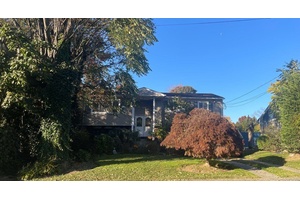 This Hi Ranch Style Home Features 3 Bedrooms 2 Full Baths, Formal Dining Room, Kitchen amp ; 1 Car Garage.