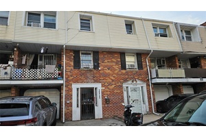 house was renovated few years ago, all in good condition, full finished basement.