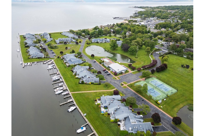 Luxury Townhouse Community