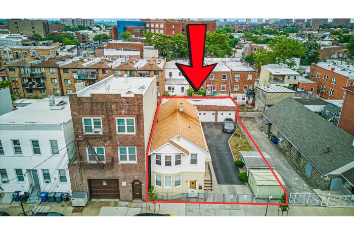 View of urban area with property parcel outlined