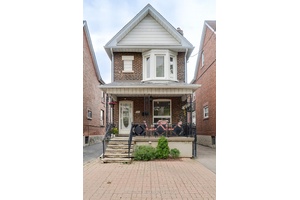 Versatile Family Living with Income Potential at 1315 Lansdowne Avenue Welcome to 1315 Lansdowne Avenue a well maintained and thoughtfully upgraded home offering space, flexibility, and exceptional convenience in one ...