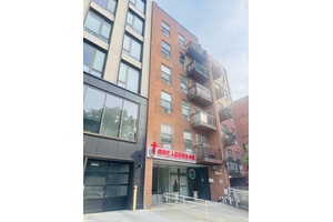 just a 1 minute walk to Flushing High School, bus stop, supermarket, 8 minutes to subway Rare Private Yard Grow your own garden or simply relax in your green space.