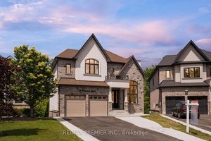 Modern Luxury in Prestigious Weston Downs !