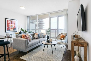 Fabulous 1Bed Unit In Sought After Humber Bay Shores Area.