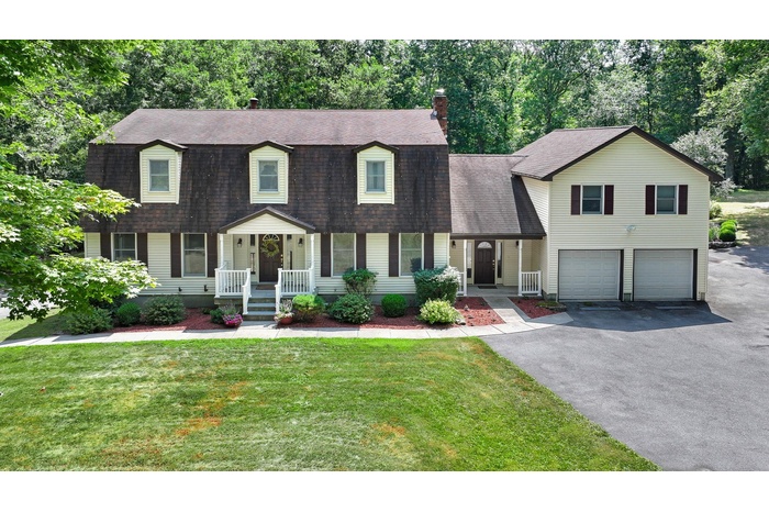 Welcome home! This well maintained home has five bedrooms and over 3300 square feet of living space.