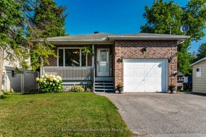 Nestled in the charming township of Tay along the shores of Georgian Bay, this beautifully updated home offers the perfect blend of space, comfort and lifestyle.