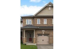 Bright and spacious rental in the heart of sought after Blackstone !