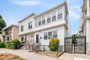 Stunning Multi Family Home in Morris Park !