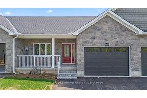 Move in ready and brand new !