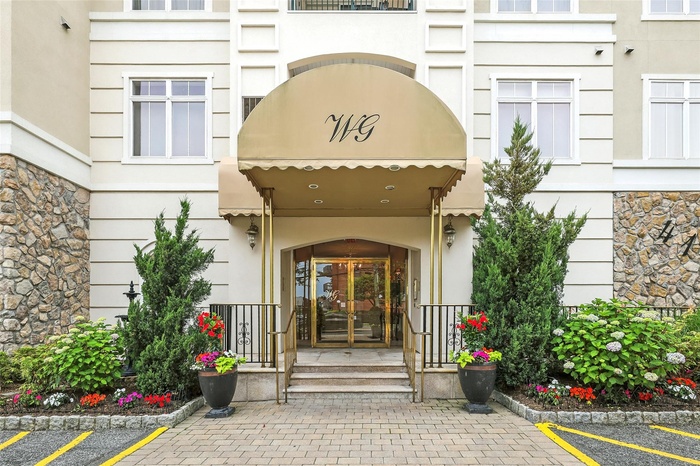 Wellington Greene Front Entrance