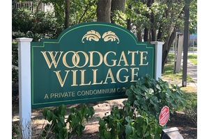 Move In Ready Townhouse Immaculate Condition.
