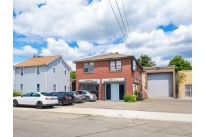 Exceptional Commercial Opportunity in the Heart of Hicksville, NY !