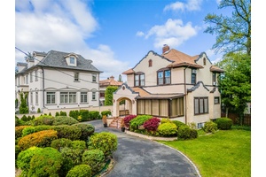 This beautiful home is located in the highly sought after Beechhurst neighborhood a truly desirable place to call home.