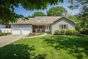 Here's your chance to live in the desirable Sunnydale section of Smithtown !