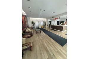 2 bedrooms and 2 full Bathrooms Condo located In heart of Downtown Flushing, close to public transportation Subway 7, LIRR, Buses, Skyview Parc Shopping Center.