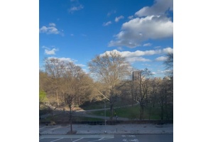 Please call text email to schedule showing Don t miss this rare opportunity to own a spacious 1 bedroom, easily convertible to 2 see alternate floor plan, in a classic ...