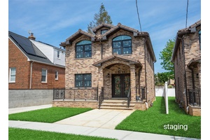 A Brand New stunning luxury property in Bayside !
