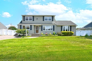 Here it is... YOUR DREAM HOME !