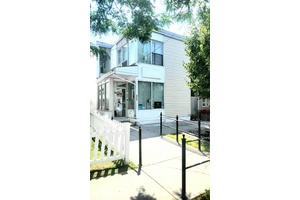 Monticello on Broadway offers a unique opportunity in a bustling location !
