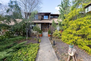 Welcome to 19 Stillwood Road, in the picturesque Hamlet of Brookhaven A Sanctuary of Luxury and Tranquility Nestled at the end of a quiet cul de sac in the desirable ...