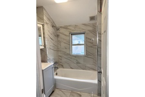 This beautifully maintained single family residence offers the perfect blend of comfort, space, and functionality.