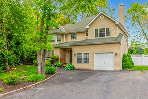 LOCATION, LOCATION ! Nestled on a quiet, private street in South Oakdale's Idle Hour Community, this beautifully maintained colonial, with the original owners, offers the perfect blend of comfort, convenience ...