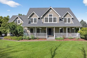 Welcome to your dream home in Horizon Farms one of Warwick s most desirable neighborhoods !