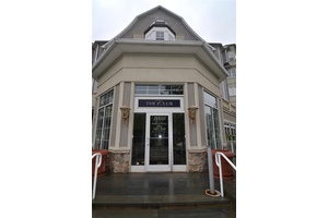 THIS IS A PICTURESQUE PANORAMIC PRISTINE HOME LOCATION.