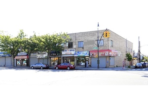 Exceptional opportunity to own a building featuring 11 commercial units in the vibrant Laconia neighborhood of the Bronx.