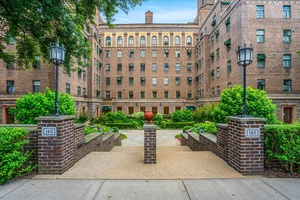 Welcome to 160 Middle Neck Road, Great Neck a perfect blend of pre war elegance and modern convenience.
