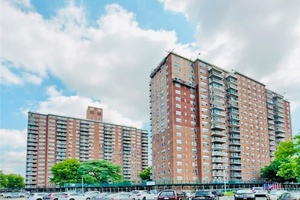 Welcome to this beautifully maintained three bedroom, 1.