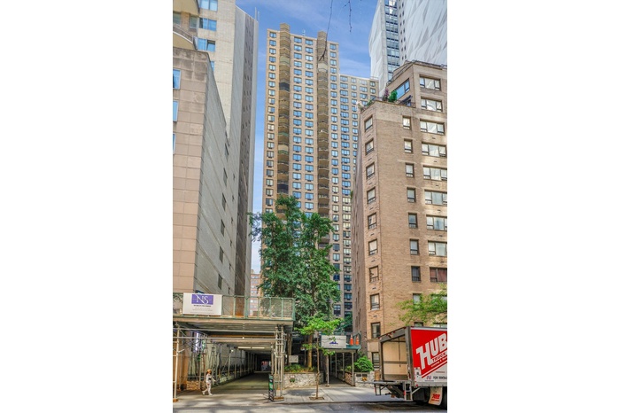 View of property featuring a view of city