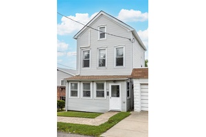 Don t missed it ! If you ve been searching for a beautiful, spacious, and reasonably priced home for your family look no further.