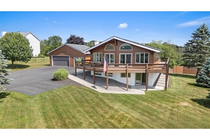 Welcome to your own Alpine retreat in the heart of the Hudson Valley and in the Minisink school district !