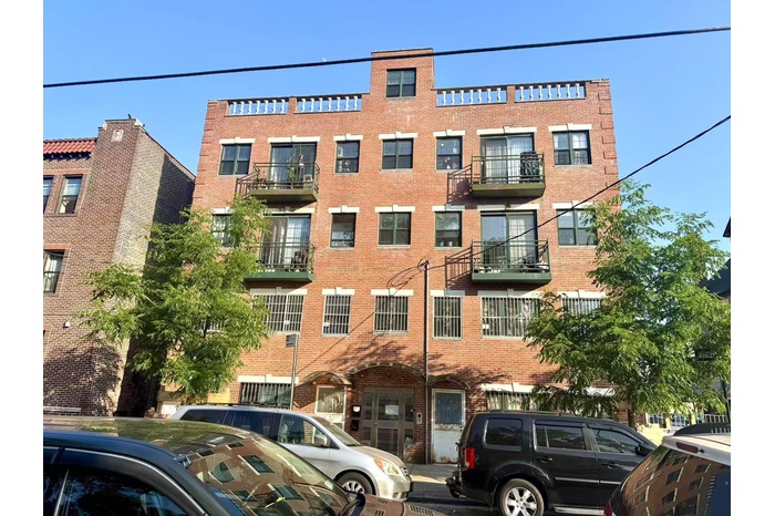 View of apartment building / complex