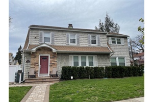 Classic and Beautiful Dutch Colonial on 60x100 Corner Lot.