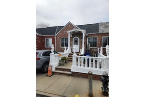 House in renovated from top to bottom with high Quality materials.