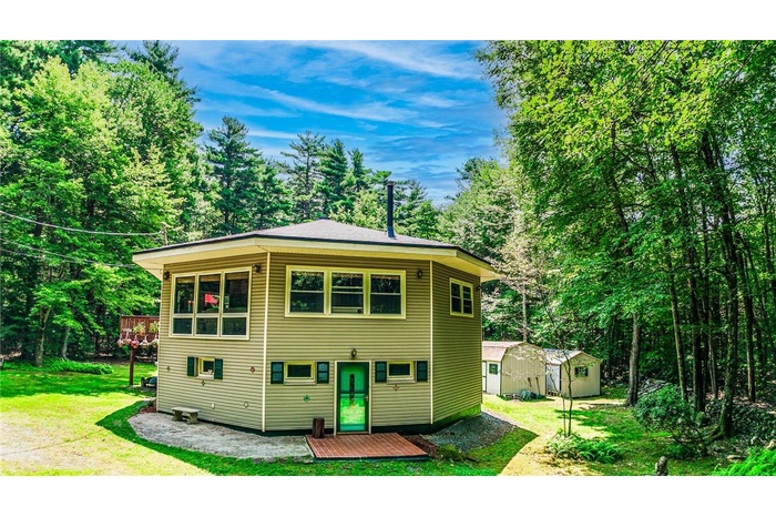 2180sqft Octagon Home