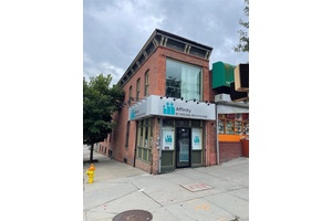 Turn key fully rented office space perfectly renovated.
