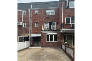 Welcome to this unique large 1 brick family home facing Juniper Valley Park.