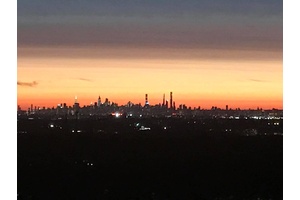 RARELY AVAILABLE ! UNPARALLELED LOCATION WITH MAGNIFICENT, UNOBSTRUCTED PANORAMIC SUNNY SOUTHWEST VIEWS OF AND MANHATTAN SKYLINE FROM THE HIGHEST POINT ON LONG ISLAND !