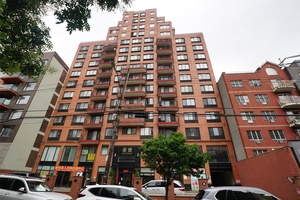 A high rise condominium located in the heart of downtown Flushing, featuring 24 hour doorman service.