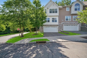 Look No Further... Your Ideal End Unit Townhome Awaits !