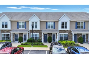 Welcome to Foxgate of Islip !