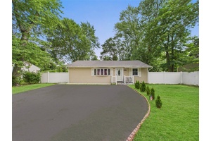 Don t miss the opportunity to own this beautifully maintained and move in ready single family home with a brand new roof 2023.