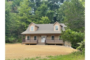 NEW BUILD IN PINE BUSH ! Looking for peace, space, and quality construction ?
