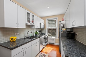 It s like entering a house as you step up to your own private landing and open the door to your sunny, sprawling 1200 sq ft apartment with views of ...