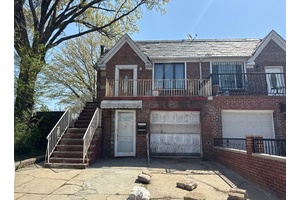 Multi Family Home. This Home Features 4 Bedrooms, 2 Full Baths, amp ; 1 Car Garage.