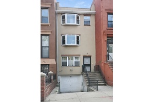 2 family house at 456 Jefferson Ave