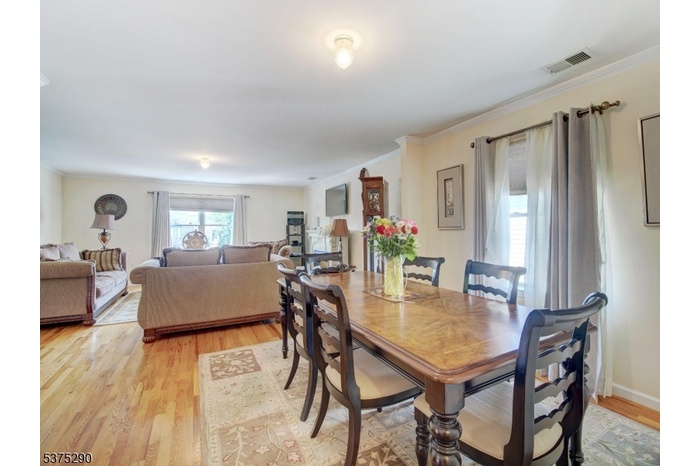 Living/dining